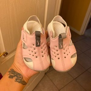 Nike toddler sandals